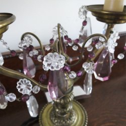 画像5: パープルの美しいガラスが目を引くテーブルランプ