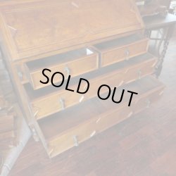 画像9: 多機能なブックケースビューロー