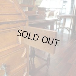 画像11: 多機能なブックケースビューロー