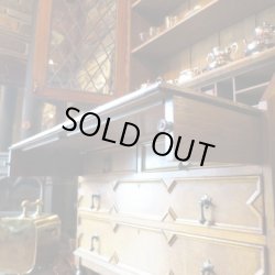 画像12: 多機能なブックケースビューロー