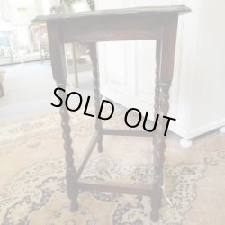 画像4: オークテーブル