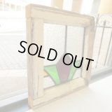 くっきりとした赤×黄×緑が印象的♪イギリスアンティークステンドグラス