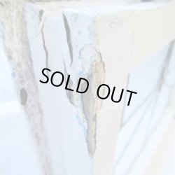 画像13: 赤い蕾と色合いの違う葉っぱが可愛らしい♪イギリスアンティークステンドグラス