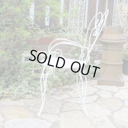 画像13: デザインが可愛い!!白いガーデンテーブル＆アーム付チェアーセット♪