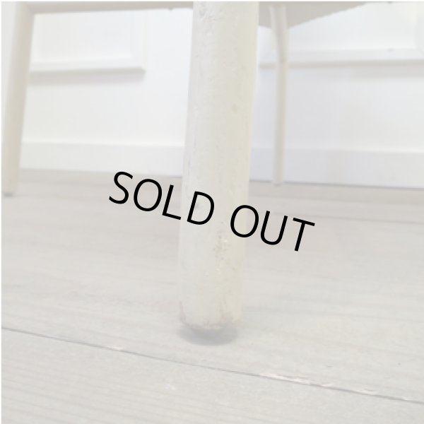 画像7: ロイドルーム テーブル