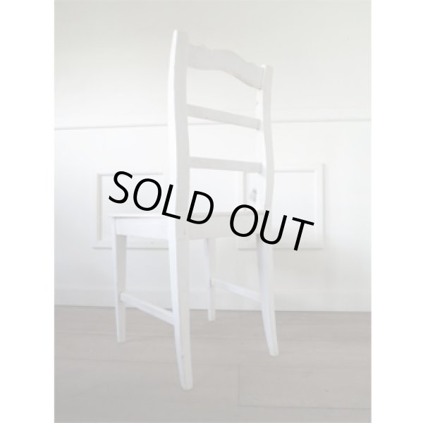 画像6: シンプルなデザインで使い道が広がるホワイトチェア