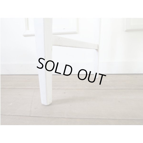 画像5: シンプルなデザインで使い道が広がるホワイトチェア