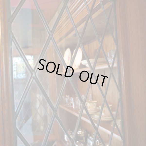 画像13: 多機能なブックケースビューロー