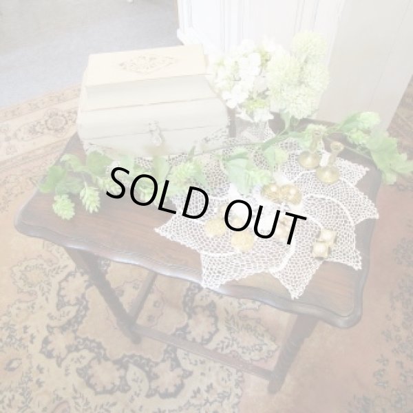 画像10: オークテーブル