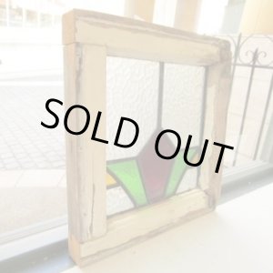 画像: くっきりとした赤×黄×緑が印象的♪イギリスアンティークステンドグラス