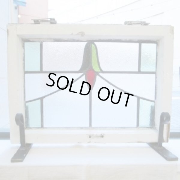 画像2: 赤い蕾と色合いの違う葉っぱが可愛らしい♪イギリスアンティークステンドグラス