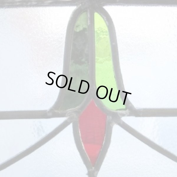 画像3: 赤い蕾と色合いの違う葉っぱが可愛らしい♪イギリスアンティークステンドグラス